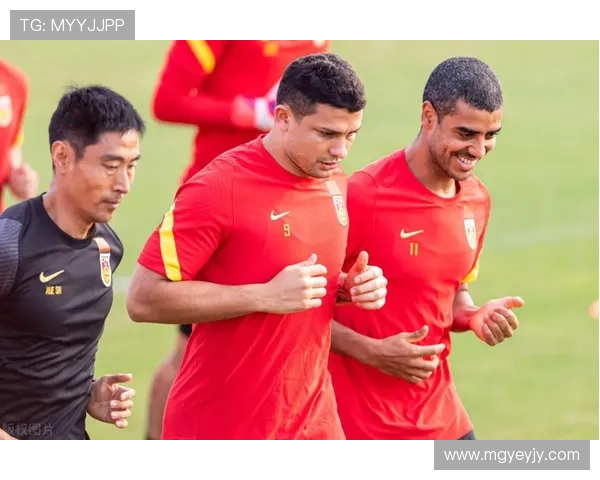 NBA新赛季开幕热身赛：明星球员表现抢眼，球队阵容变动引发热议