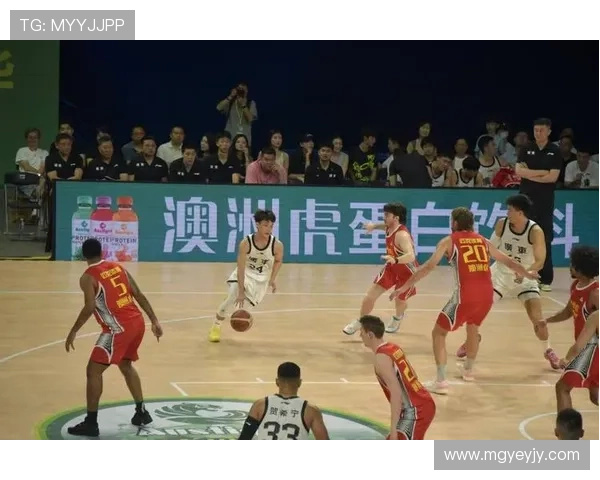 中国男篮迎战欧洲劲旅 全新阵容挑战国际大赛考验 中国男篮迎战欧洲劲旅 全新阵容挑战国际大赛考验