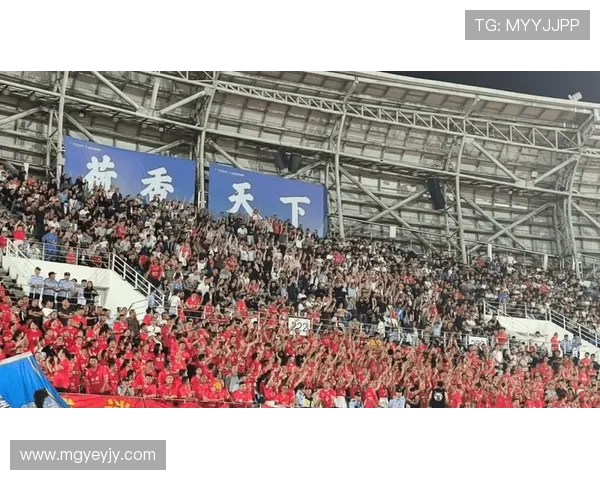 中国足球队迎战强敌备战世界杯预选赛 球迷期待新一轮精彩表现 中国足球队迎战强敌备战世界杯预选赛 球迷期待新一轮精彩表现