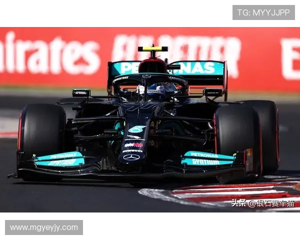 F1新赛季揭幕战精彩回顾 力克强敌的车手和车队纷纷亮相 F1新赛季揭幕战精彩回顾 力克强敌的车手和车队纷纷亮相