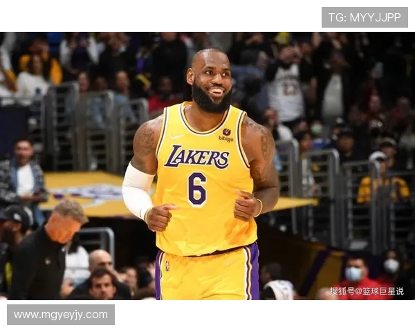 詹姆斯复出助湖人逆转胜勇士 全场贡献30分并送出10次助攻