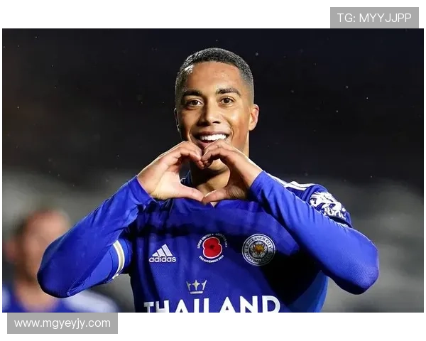 莱斯特城俱乐部迎新赛季调整阵容管理层发力冲击英超复兴之路