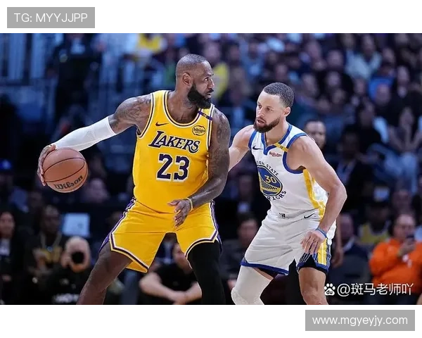 詹姆斯领衔湖人豪华阵容迎战勇士,新赛季NBA战火重燃精彩纷呈 詹姆斯领衔湖人豪华阵容迎战勇士,新赛季NBA战火重燃精彩纷呈