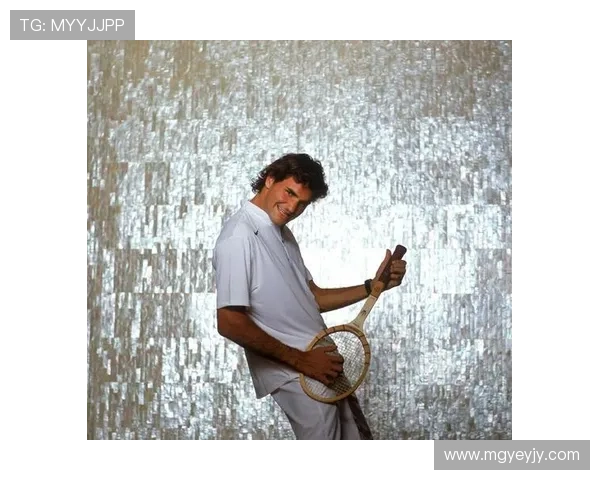 费德勒宣布退役后首次亮相 亲述退役感悟并感谢球迷支持